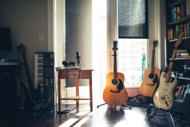 楽器・音楽教室代理店とは？仕組み・報酬・始め方を解説