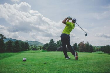 スポーツ用品・スポーツクラブ代理店とは？仕組み・報酬・始め方を解説